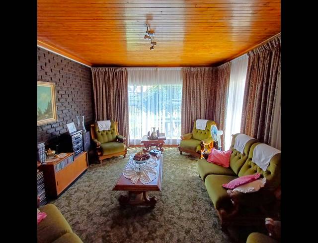 4 BEDROOM HOUSE FOR SALE IN MEYERTON EXT 6